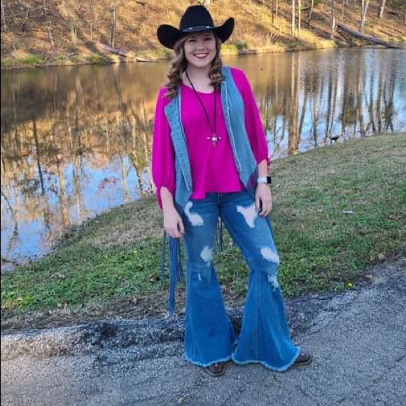 Meet your Posher, Macey - Picture 1 of 1